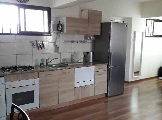 1bd Next To Dasudi *